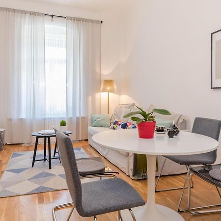 Papillon Apartment Zagreb Bagian luar foto