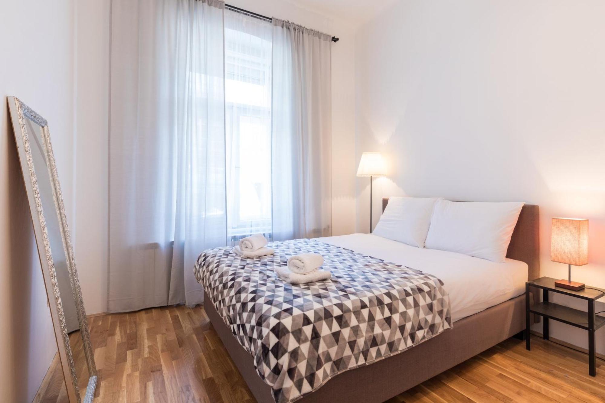 Papillon Apartment Zagreb Bagian luar foto