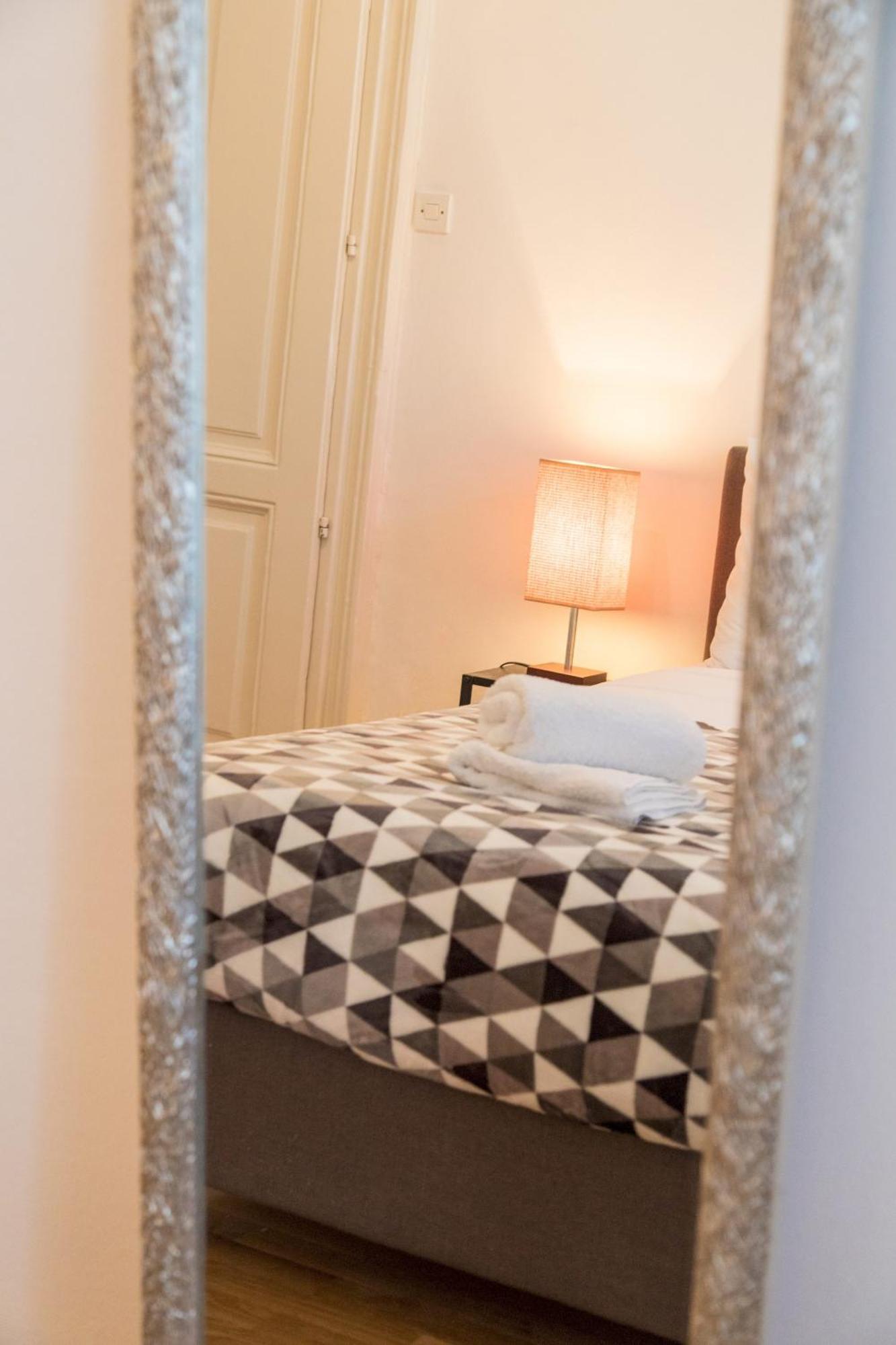 Papillon Apartment Zagreb Bagian luar foto
