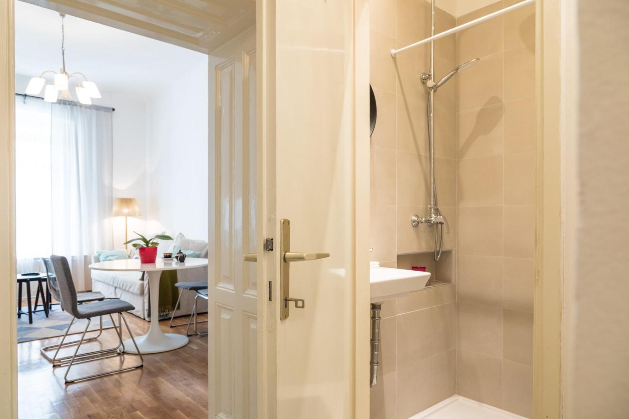 Papillon Apartment Zagreb Bagian luar foto